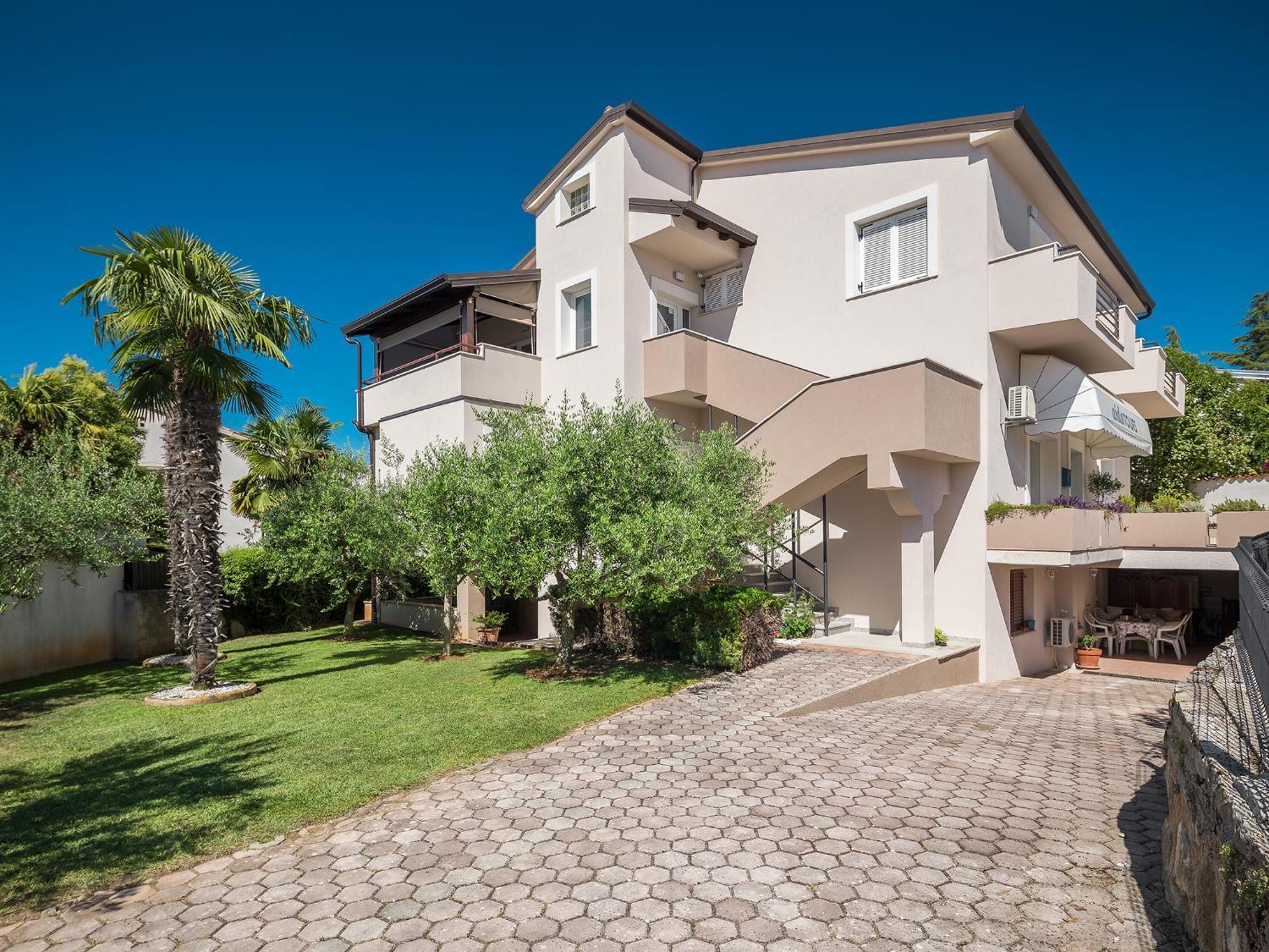 Aida Apartament *