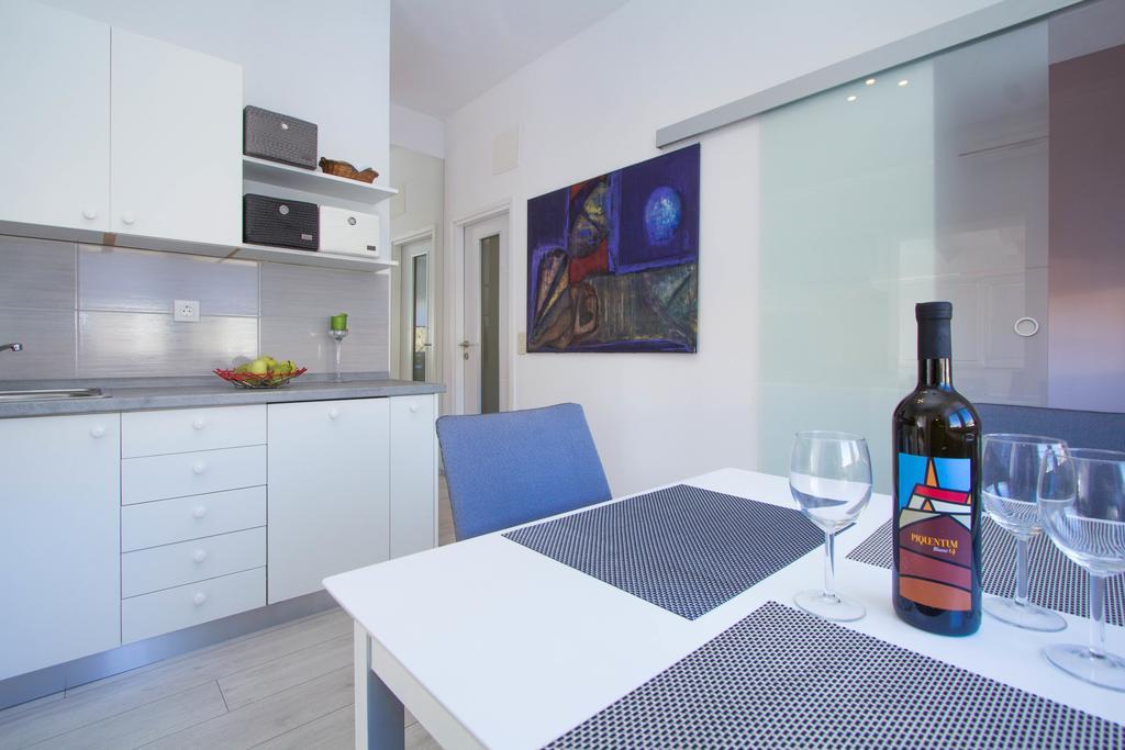 Aida Apartament *